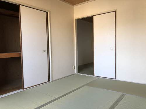 フレグランス塚本 B棟の和室
