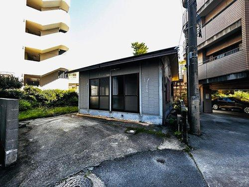 宇栄原戸建て