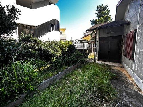 宇栄原戸建ての外観|モノレール赤嶺駅まで徒歩約6分と徒歩生活も出来ます♪