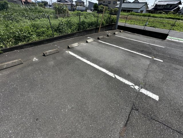グランモア　Ａ/Ｂの駐車場