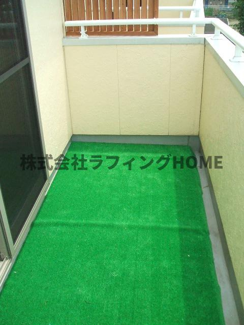 レユシール坂の上のバルコニー
