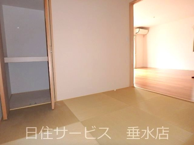 伊川谷町長坂戸建の和室|和室です