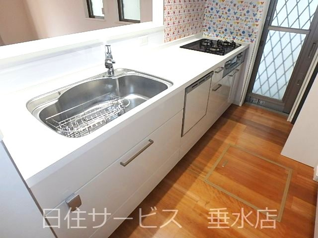 伊川谷町長坂戸建のキッチン|お料理しやすいキッチンです