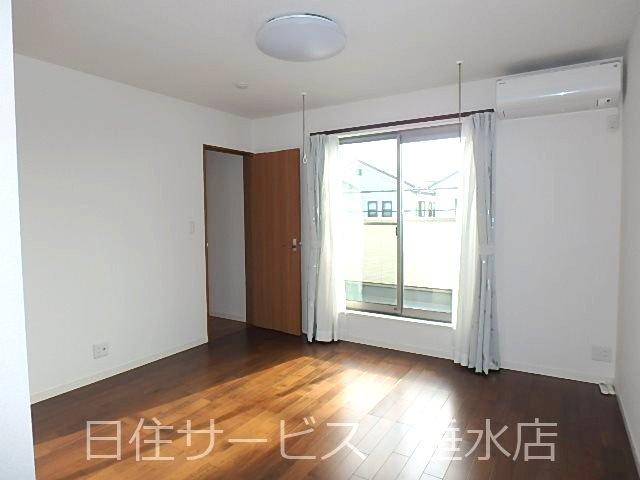 伊川谷町長坂戸建の寝室|寝室にいかがでしょうか