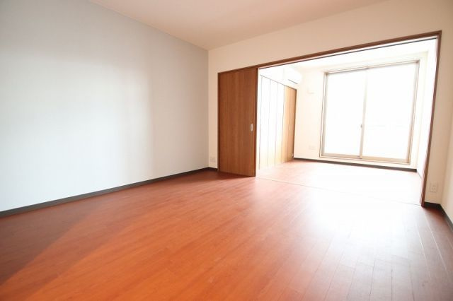 ラトナスの居間・リビング