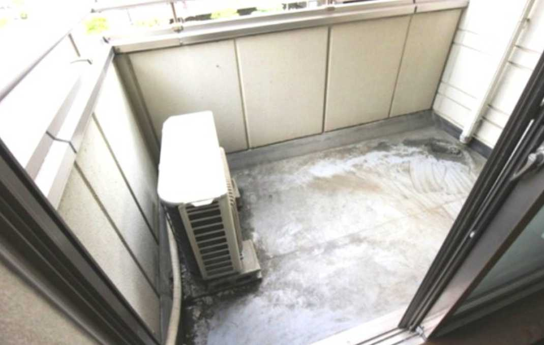 DRホームズ世田谷上町　最上階　角部屋　駅近のバルコニー