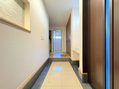 【玄関】 | 豊中市上新田1丁目戸建