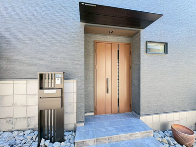 【エントランス】 | 豊中市上新田1丁目戸建