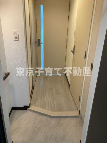 グリューネ白山の玄関