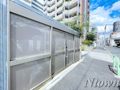 【バルコニー】 | カスタリア新栄Ⅱ | 暖かな日差しのふりそそぐバルコニー