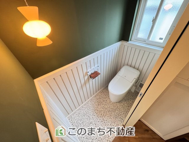 宇都宮市下田原町平屋住宅のトイレ|アンティーク調のおしゃれなトイレスペース