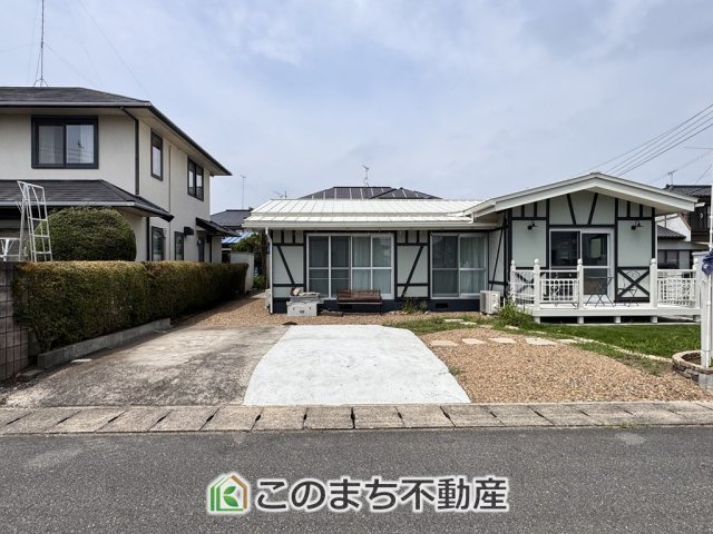 宇都宮市下田原町平屋住宅の駐車場|カースペースは並列2～3台分ございます！