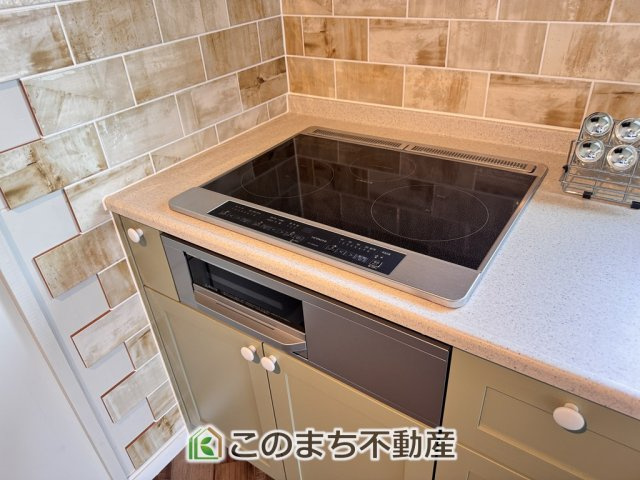 宇都宮市下田原町平屋住宅のキッチン|IHクッキングヒーターで調理もお掃除も楽々です♪