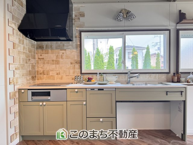 宇都宮市下田原町平屋住宅のキッチン|最新のキッチンを新設☆料理をしながらご家族とコミュニケーションが取れます♪