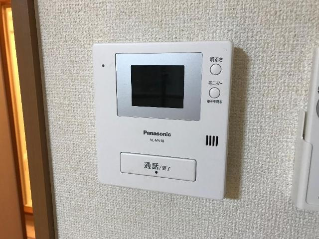 グランドコート弥生の設備|カメラ付インターホン