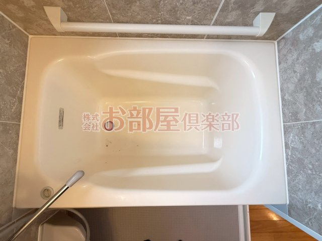 レユシール坂の上 Aの浴室|落ち着いた空間のお風呂です