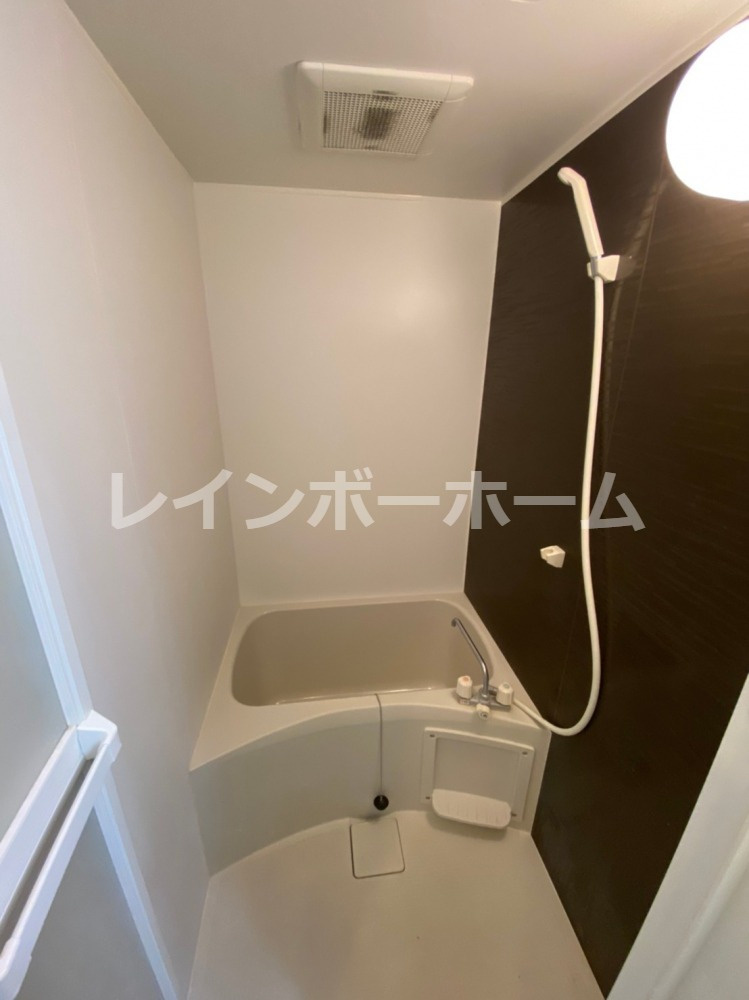 コンプリシテWの浴室