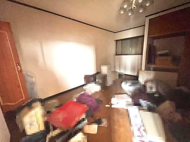 朝倉市古毛　7DKの洋室
