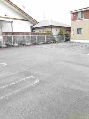 ラ　ポール西浜　Ｂの駐車場