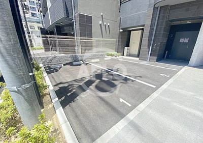 セレニテ難波グランデシュッドの駐車場|セレニテ難波グランデシュッド　駐車場