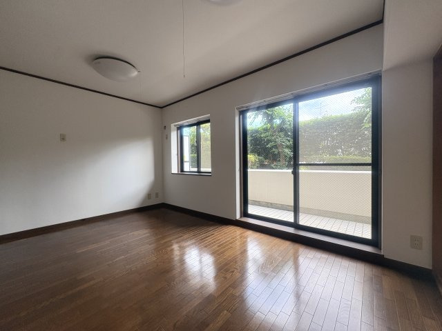 【居間・リビング】 | ベルレール小倉台弐番館