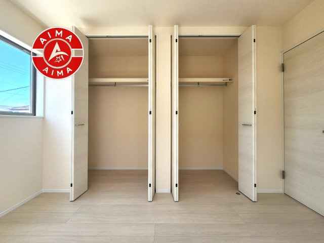 福岡市東区三苫2丁目第2-3棟（3号棟）の収納|洋服や大きな荷物が多い方や人数の多いご家族などは、一般的なクローゼットよりもウォークインクローゼットのほうが使い勝手が良いです。