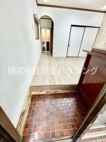 尼崎市西立花町一戸建の玄関
