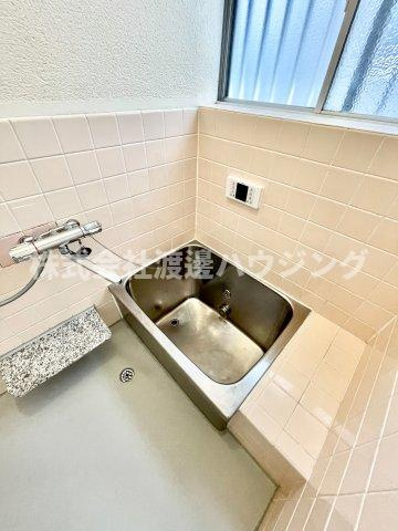 尼崎市西立花町一戸建の浴室