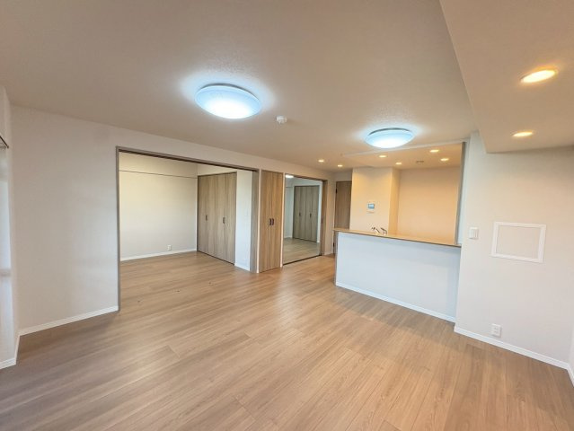 アンビエントジェームス山一番館の居間・リビング|使いやすいリビングです