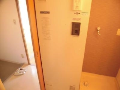 WILL21烏丸御池（ウィル21烏丸御池）の設備|電気温水器