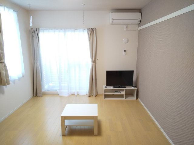 クレイノプレミールの居間・リビング
