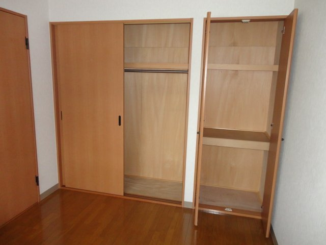 チェリーヒルズ新横浜北の収納|収納クローゼット