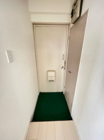 カンフリエの玄関