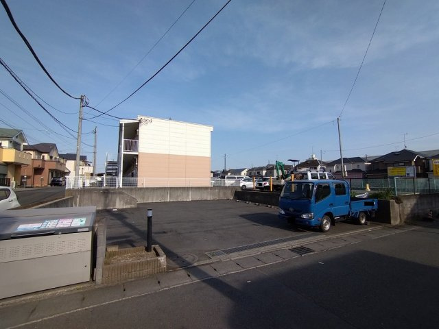 レオパレス綱島西のその他|６台管理