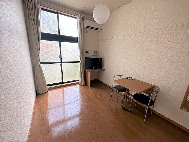 レオパレスサンマリー　フラッツの居間・リビング|1階の部屋です