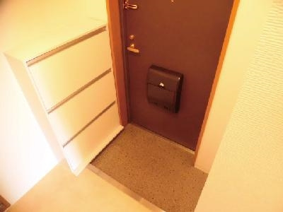 WILL21烏丸御池（ウィル21烏丸御池）の玄関