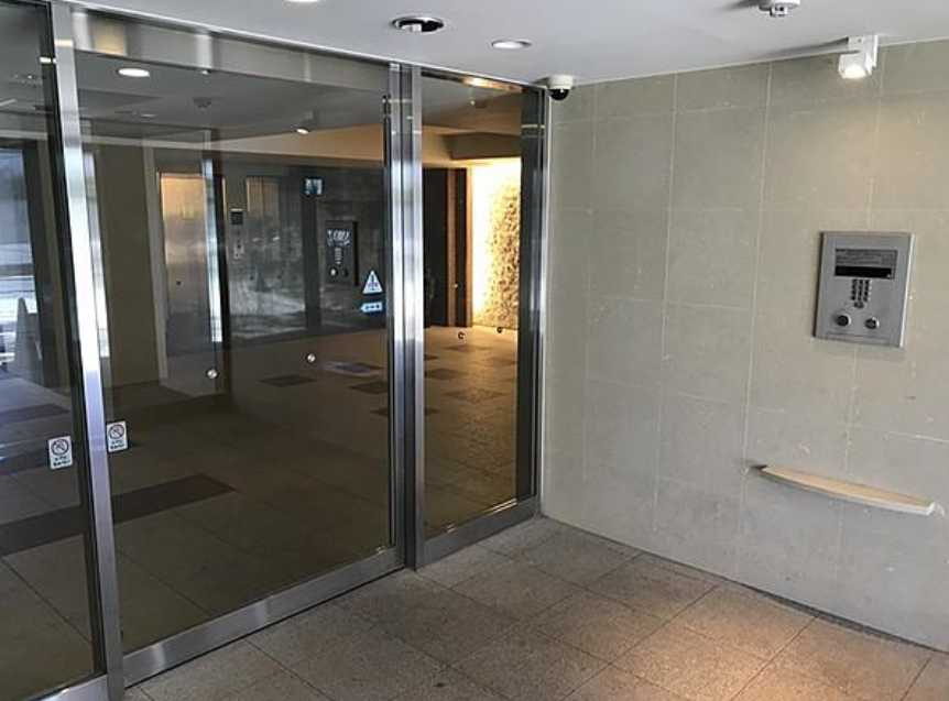 シャンピアグランデ深沢　ペット相談　バス停至近　ウォークインクローゼットのセキュリティ