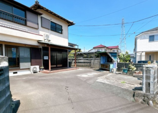 中古戸建　富士宮市小泉　土地面積278.66㎡ (84.29坪)の外観