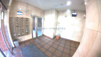 【エントランス】 | センターロイヤル