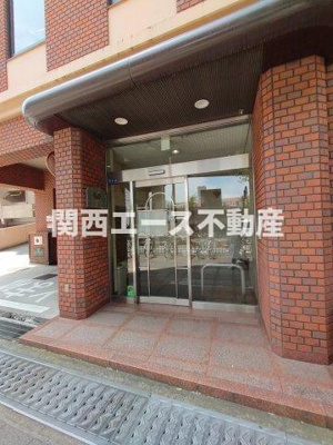 【エントランス】 | センターロイヤル