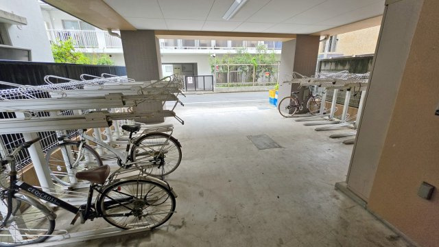 スカイコート初台のその他共用部分|駐輪場