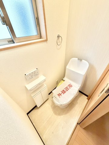 川口市安行領根岸中古戸建のトイレ