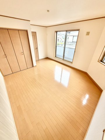川口市安行領根岸中古戸建の洋室