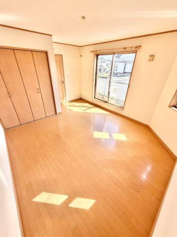 川口市安行領根岸中古戸建の洋室