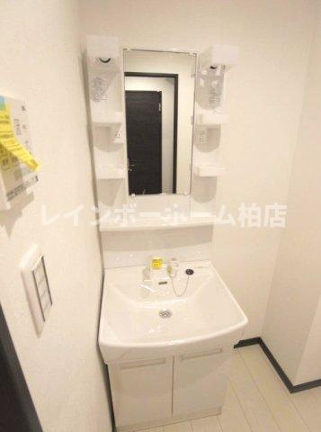 特典：仲介手数料が無料です!!の洗面所|忙しい朝には欠かせない洗面所です