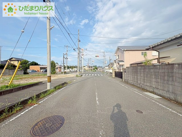 日立市十王町友部　売地の前面道路含む現地写真|小学校まで627m！お子様の登下校も安心できる距離です♪