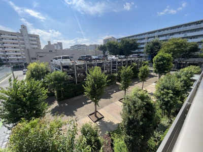 【展望】 | デュオヒルズ新所沢駅前　3階　新所沢駅　徒歩2分 | 眺めも素敵！
この眺めは、デュオヒルズの良さのひとつです。