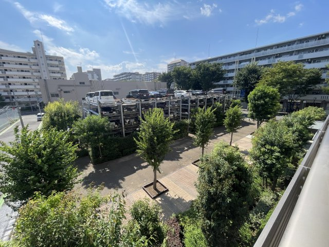 【展望】 | デュオヒルズ新所沢駅前　3階　新所沢駅　徒歩2分 | 眺めも素敵！
この眺めは、デュオヒルズの良さのひとつです。