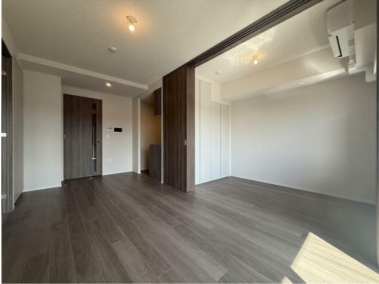プレディアコート三軒茶屋　ペット相談　礼金０　角部屋　新築の内装