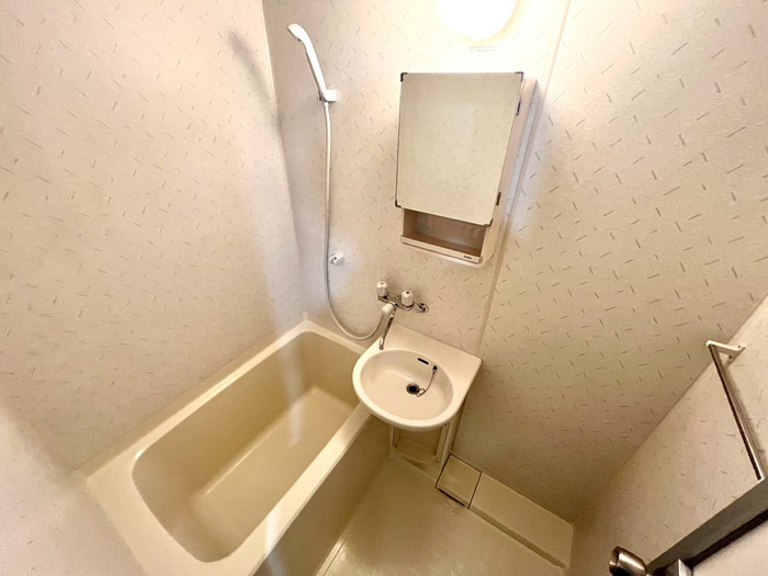 ラヴィアンヌ芦屋の浴室